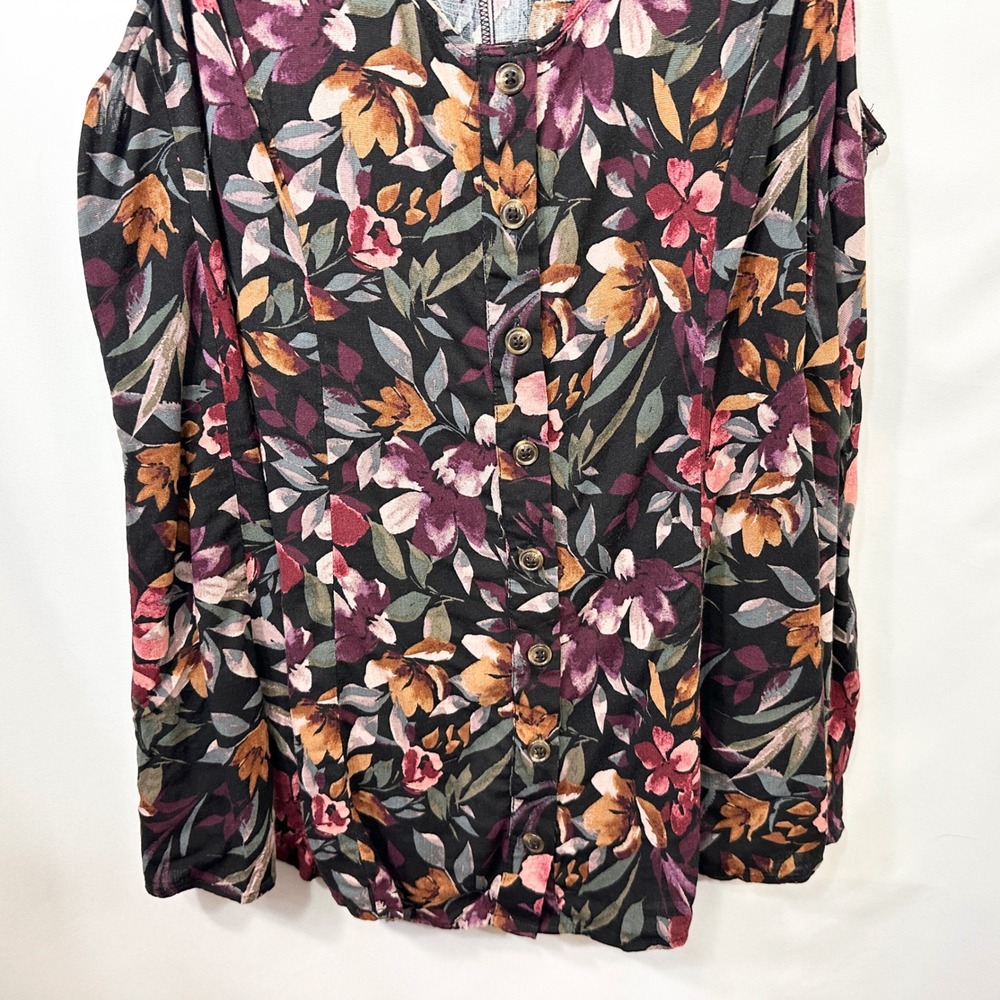 Torrid Plus Size 2X Tank Top Dark Floral Sleeveless Boho Crunchy Granola 1639 - Picture 5 of 10